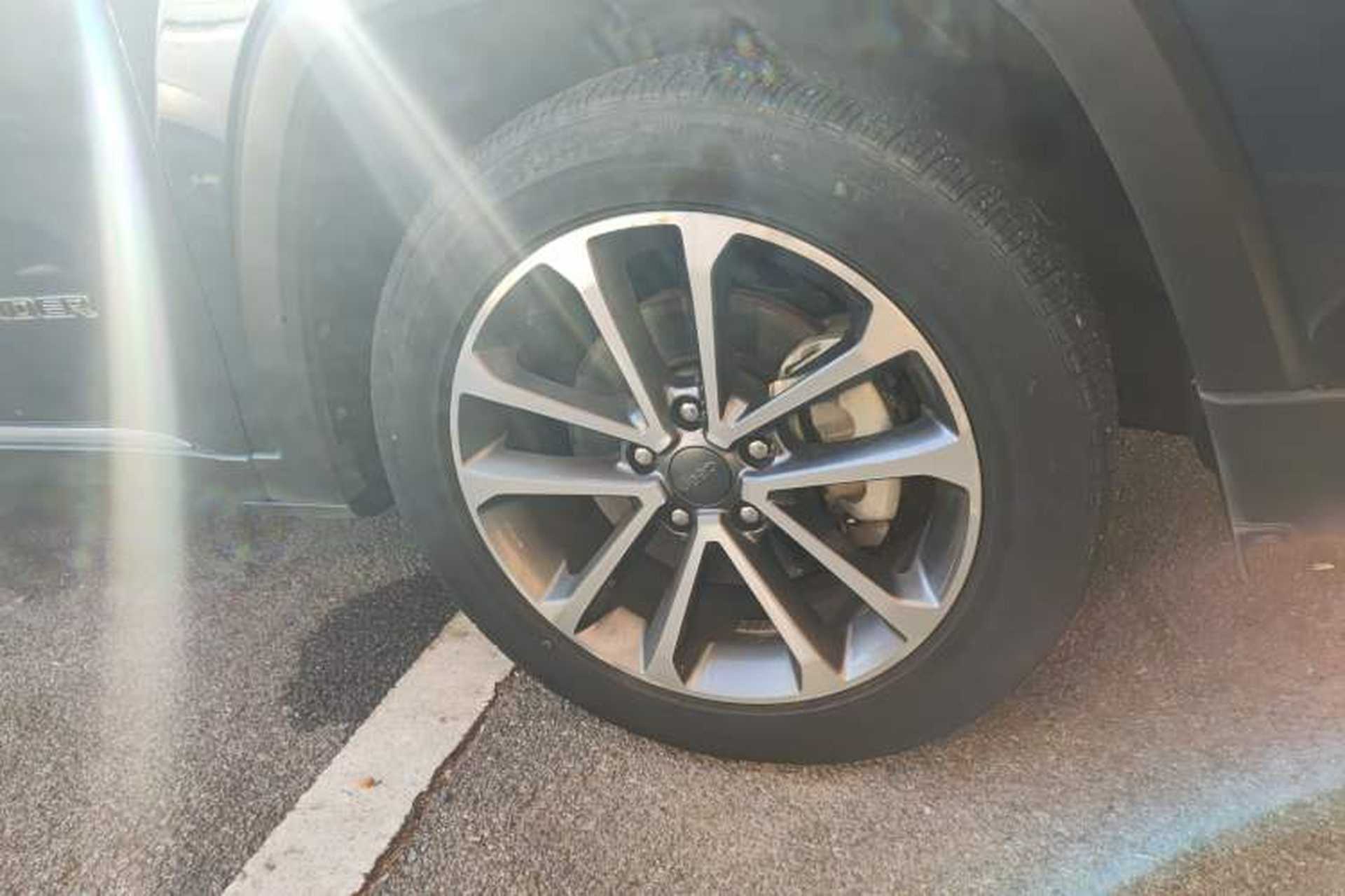 Used Jeep Grand Commander 2020 2.0T Four-Wheel Drive Elite Edition Right Front Wheel Hub