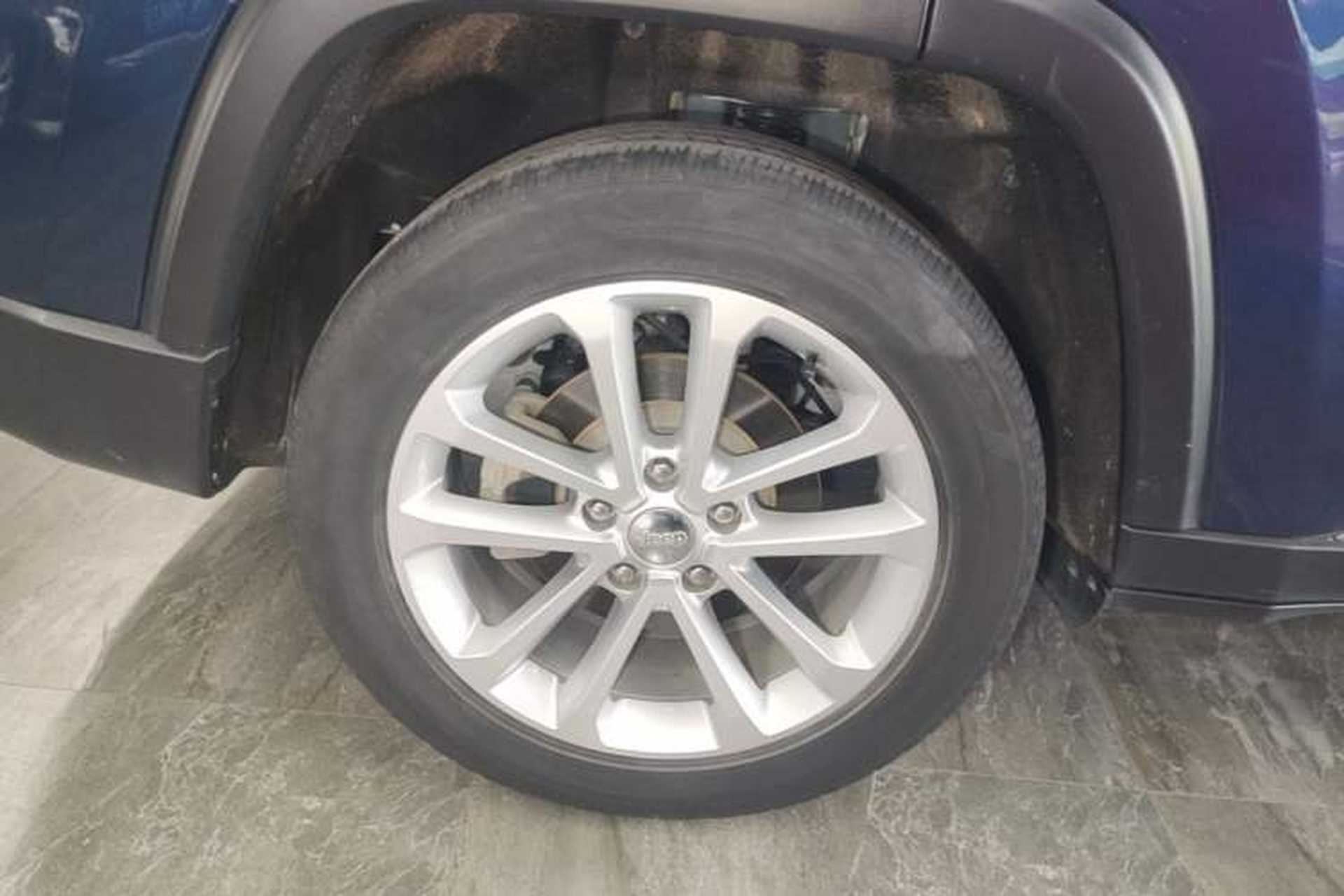 Used Jeep Grand Commander 2020 2.0T Two-Wheel Drive Elite Version Right Rear Wheel Hub