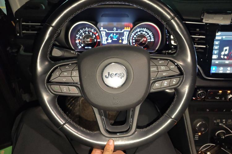 Used Jeep Grand Commander 2020 2.0T Four-Wheel Drive Night Eagle Edition Steering Wheel
