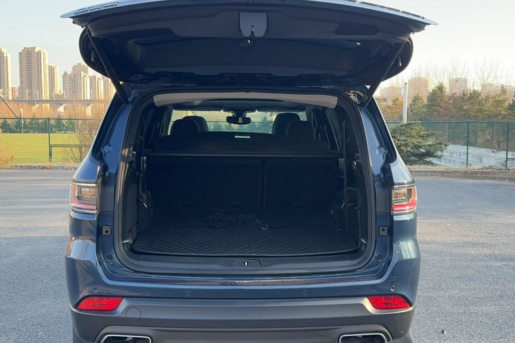 Used Jeep Grand Commander 2020 2.0T Four-Wheel Drive Elite Edition Trunk