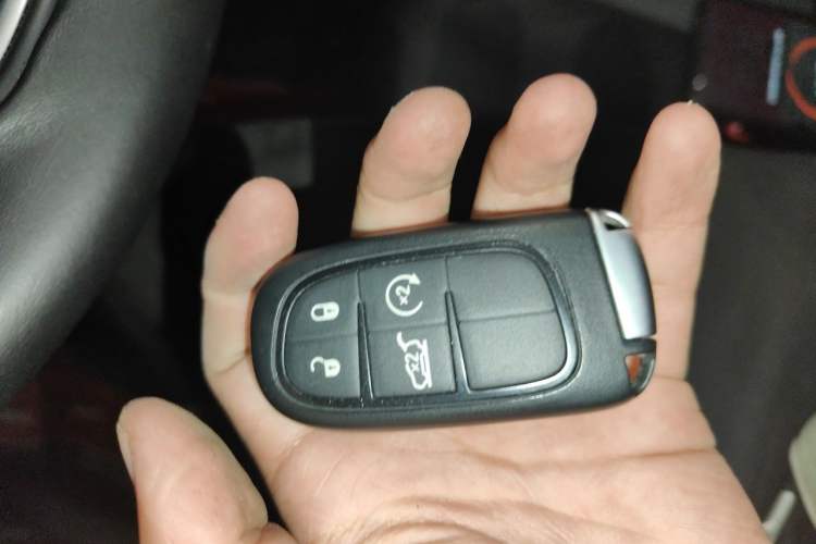 Used Jeep Grand Commander 2020 2.0T Four-Wheel Drive Flagship Edition Vehicle Key