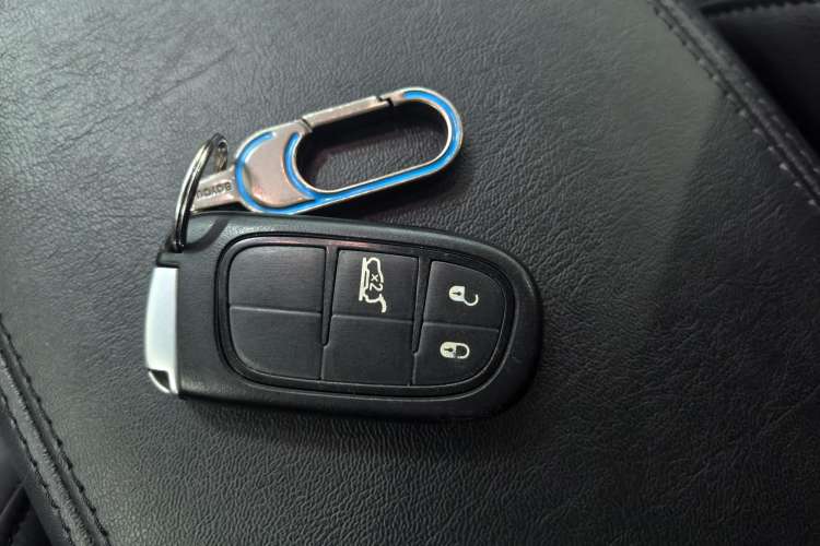 Used Jeep Grand Commander 2020 2.0T Two-Wheel Drive Leading Edition Vehicle Key