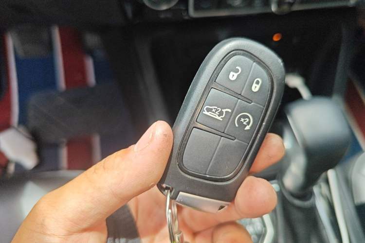 Used Jeep Grand Commander 2020 2.0T Four-Wheel Drive Elite Enhanced Edition Vehicle Key