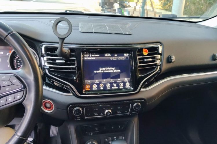 Used Jeep Grand Commander 2020 2.0T Four-Wheel Drive Night Eagle Edition Audio And AC Panel