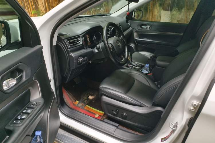 Used Jeep Grand Commander 2020 2.0T Two-Wheel Drive Leading Edition Driver Seat
