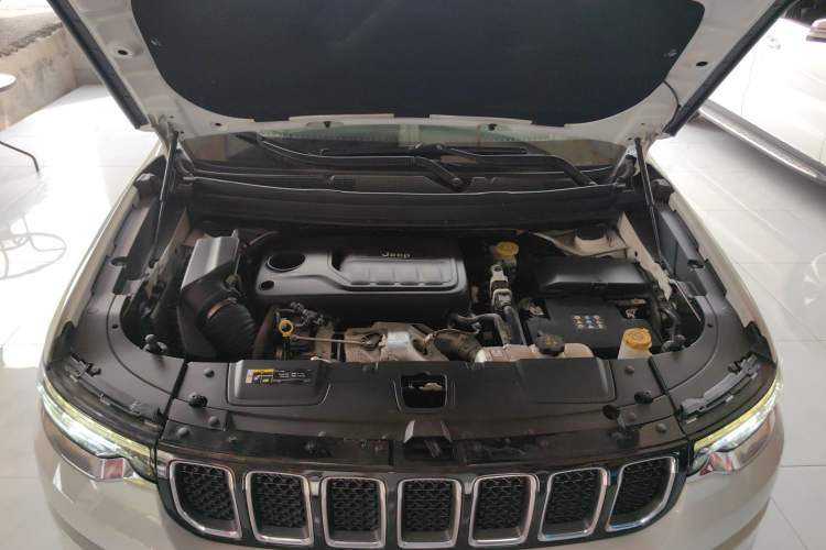 Used Jeep Grand Commander 2020 2.0T Two-Wheel Drive Leading Edition Engine Bay