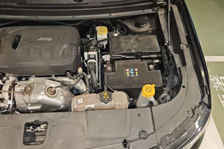Used Jeep Grand Commander 2020 2.0T Four-Wheel Drive Elite Enhanced Edition Engine Bay Left