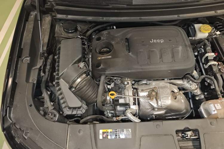 Used Jeep Grand Commander 2020 2.0T Four-Wheel Drive Elite Enhanced Edition Engine Bay Right