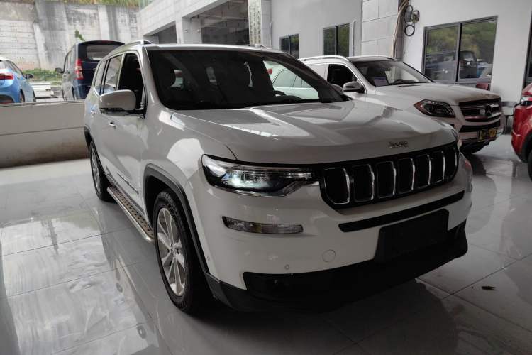 Used Jeep Grand Commander 2020 2.0T Two-Wheel Drive Leading Edition Front Right 45 Deg