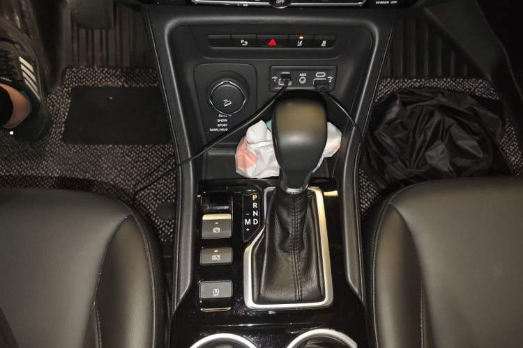 Used Jeep Grand Commander 2020 2.0T Four-Wheel Drive Elite Enhanced Edition Gear Lever