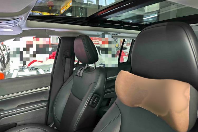 Used Jeep Grand Commander 2020 2.0T Two-Wheel Drive Elite Version Interior 5