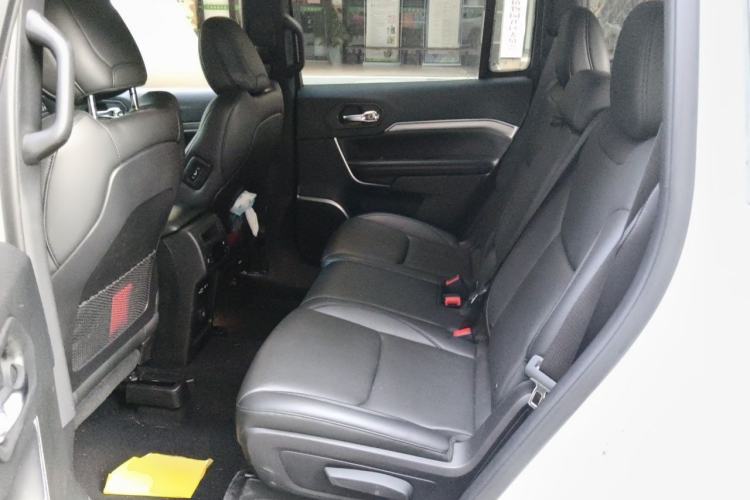 Used Jeep Grand Commander 2020 2.0T Two-Wheel Drive Elite Version Left Rear Seat