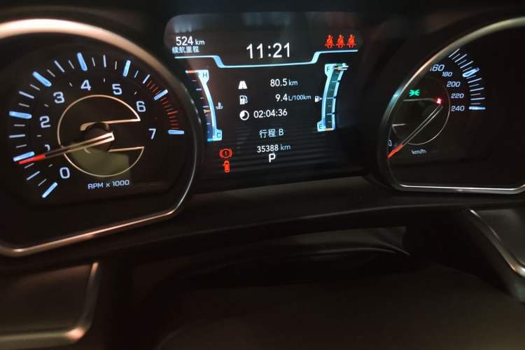 Used Jeep Grand Commander 2020 2.0T Four-Wheel Drive Elite Enhanced Edition Odometer Close Up