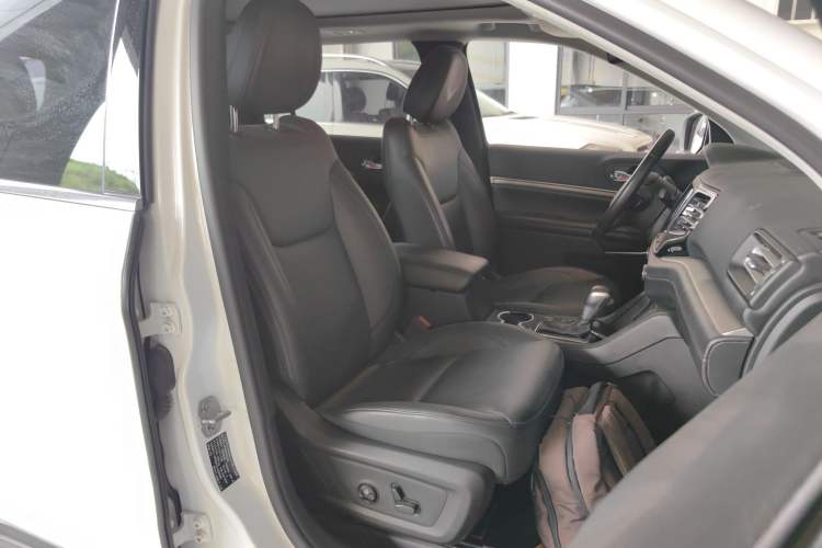 Used Jeep Grand Commander 2020 2.0T Two-Wheel Drive Leading Edition Right Front Seat