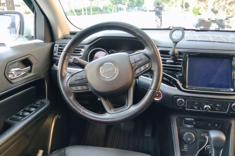 Used Jeep Grand Commander 2020 2.0T Four-Wheel Drive Night Eagle Edition Steering Wheel