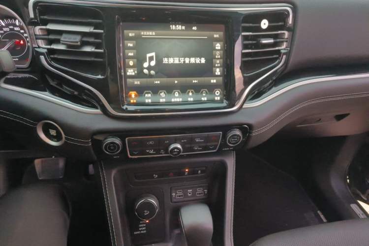 Used Jeep Grand Commander 2021 2.0T Four-Wheel Drive 80th Anniversary Edition Audio And AC Panel