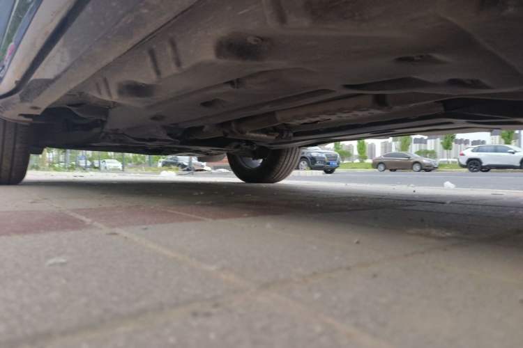 Used Jeep Grand Commander 2021 2.0T Four-Wheel Drive 80th Anniversary Edition Chassis Rear Left