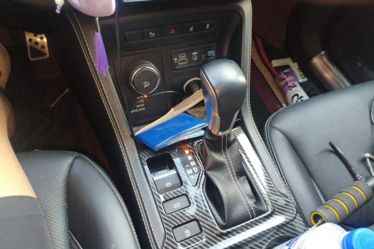 Used Jeep Grand Commander 2021 2.0T Four-Wheel Drive 80th Anniversary Edition Gear Lever