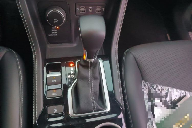 Used Jeep Grand Commander 2021 2.0T Four-Wheel Drive 80th Anniversary Edition Gear Lever