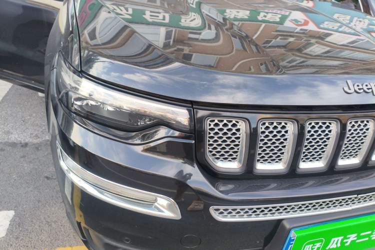 Used Jeep Grand Commander 2021 2.0T Four-Wheel Drive 80th Anniversary Edition Right Front Headlight
