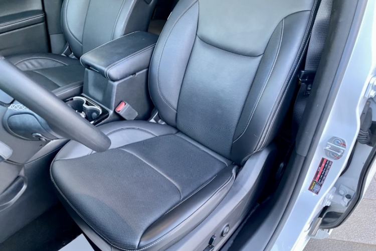 Used Jeep Grand Commander 2021 2.0T Four-Wheel Drive 80th Anniversary Edition Left Front Seat