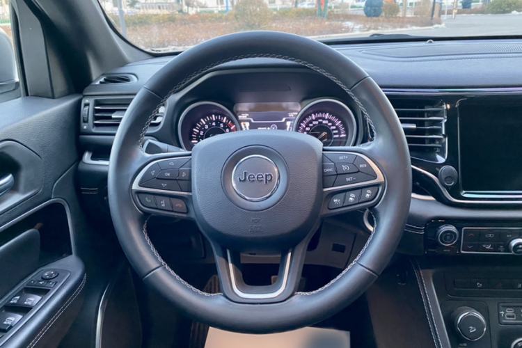 Used Jeep Grand Commander 2021 2.0T Four-Wheel Drive 80th Anniversary Edition Steering Wheel