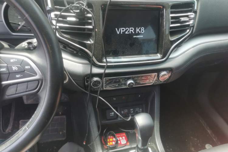 Used Jeep Grand Commander 2022 2.0T Two-Wheel Drive Elite Version Audio And AC Panel