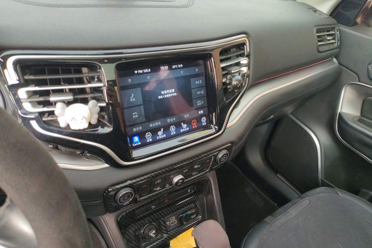 Used Jeep Grand Commander 2022 2.0T Two-Wheel Drive Luxury Version Audio And AC Panel