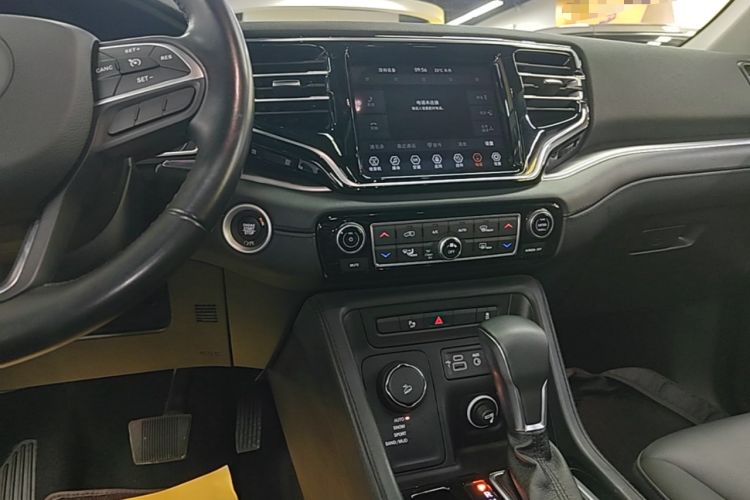 Used Jeep Grand Commander 2022 2.0T Four-Wheel Drive Luxury Edition Audio And AC Panel