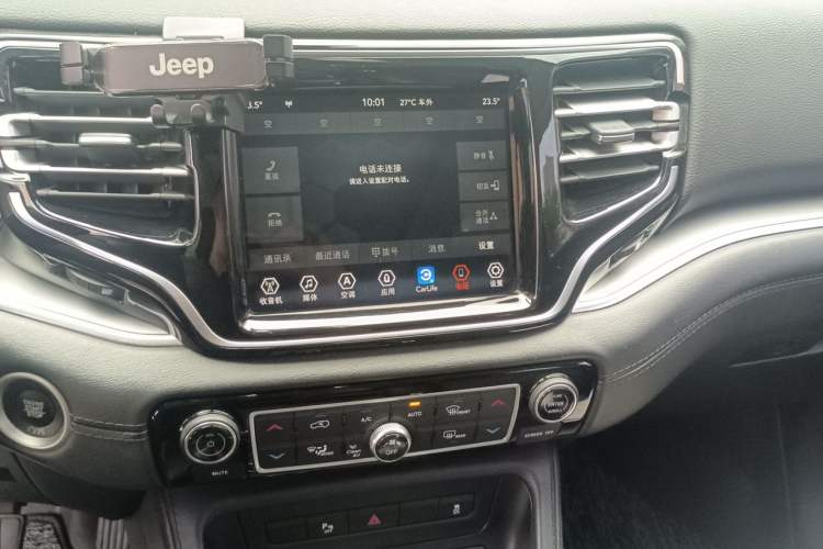 Used Jeep Grand Commander 2022 2.0T Four-Wheel Drive Luxury Edition Audio And AC Panel
