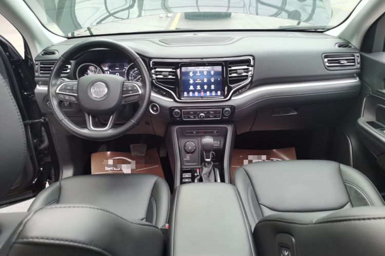 Used Jeep Grand Commander 2022 2.0T Four-Wheel Drive Luxury Edition Center Console