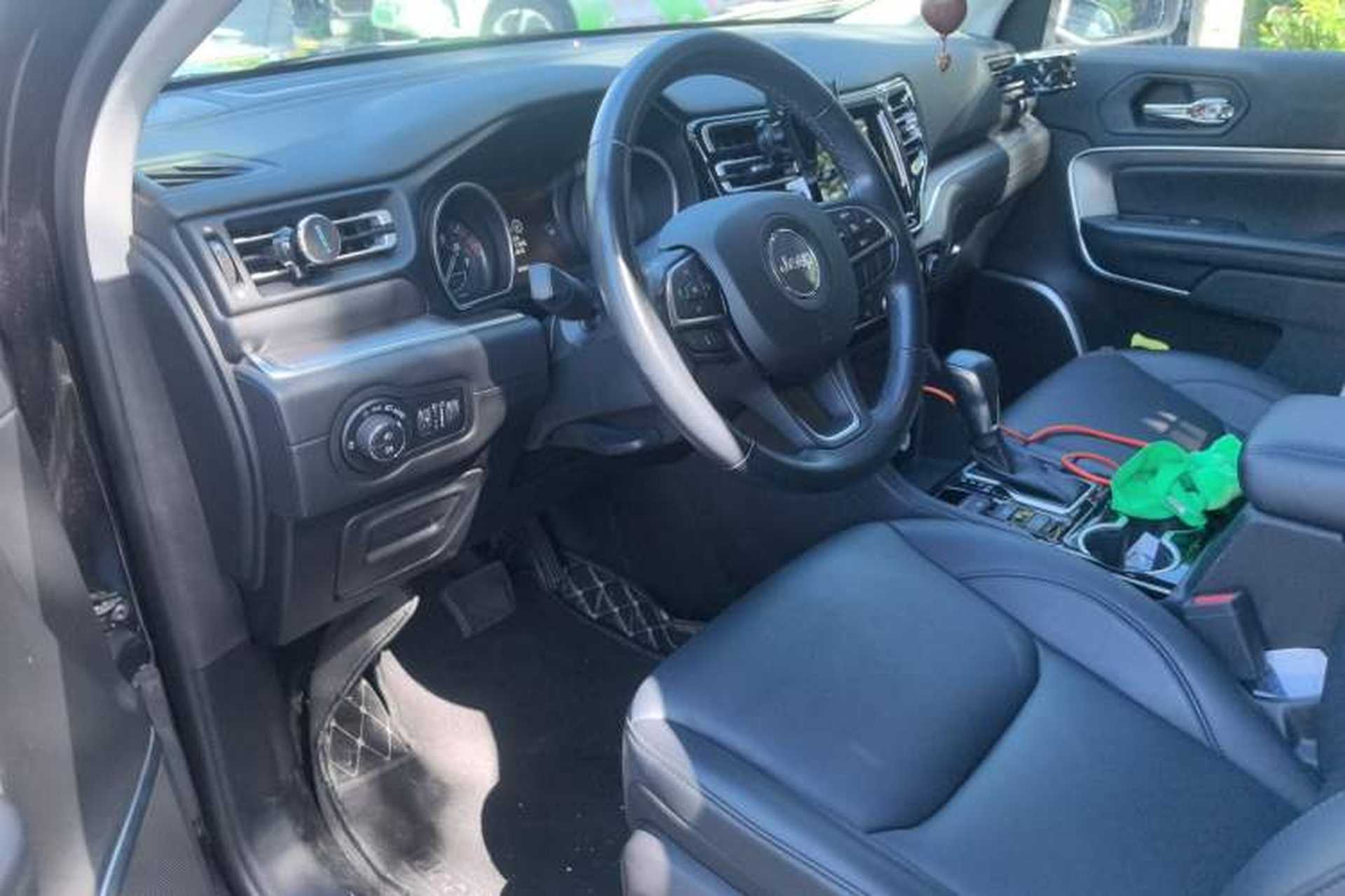 Used Jeep Grand Commander 2022 2.0T Four-Wheel Drive Luxury Edition Driver Seat