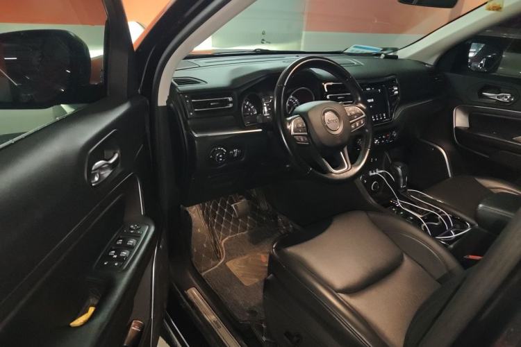 Used Jeep Grand Commander 2022 2.0T Four-Wheel Drive Luxury Edition Driver Seat