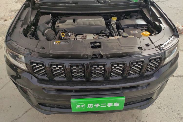 Used Jeep Grand Commander 2022 2.0T Two-Wheel Drive Luxury Version Engine Bay