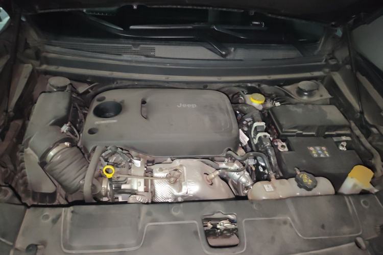 Used Jeep Grand Commander 2022 2.0T Four-Wheel Drive Luxury Edition Engine Bay
