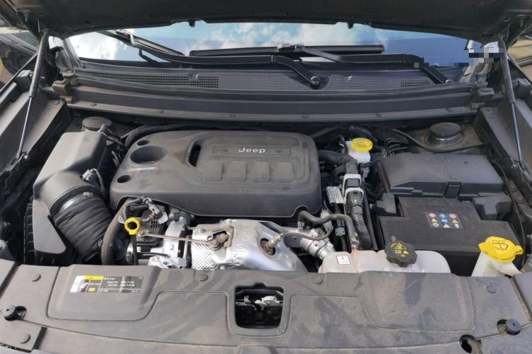 Used Jeep Grand Commander 2022 2.0T Four-Wheel Drive Luxury Edition Engine Bay