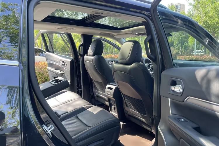 Used Jeep Grand Commander 2022 2.0T Two-Wheel Drive Luxury Version Exterior 5