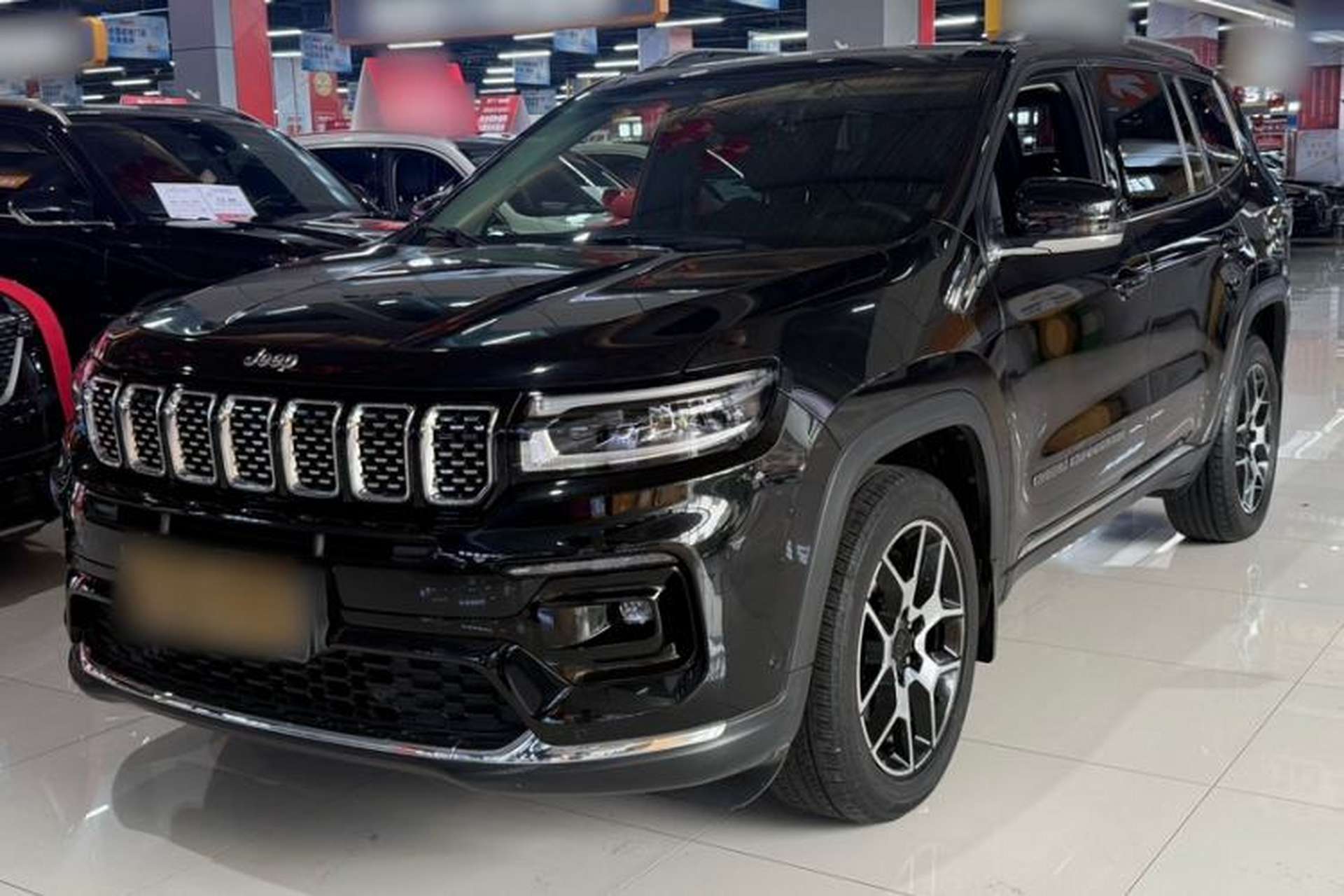 Used Jeep Grand Commander 2022 2.0T Two-Wheel Drive Luxury Version Front Left 45 Deg