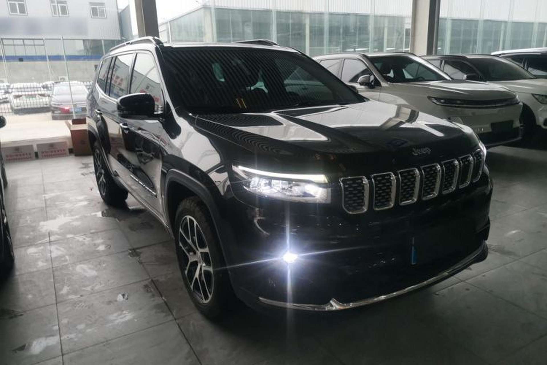 Used Jeep Grand Commander 2022 2.0T Four-Wheel Drive Luxury Edition Front Right 45 Deg