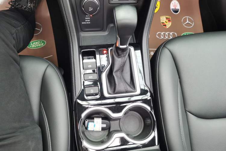 Used Jeep Grand Commander 2022 2.0T Four-Wheel Drive Luxury Edition Gear Lever