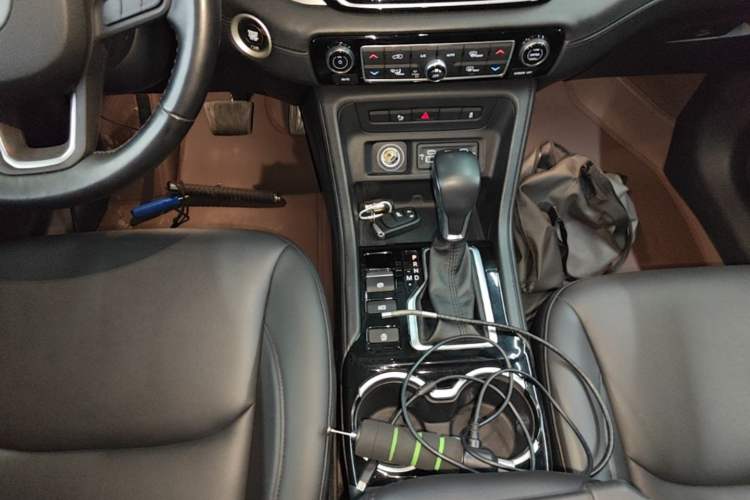 Used Jeep Grand Commander 2022 2.0T Two-Wheel Drive Luxury Version Gear Lever