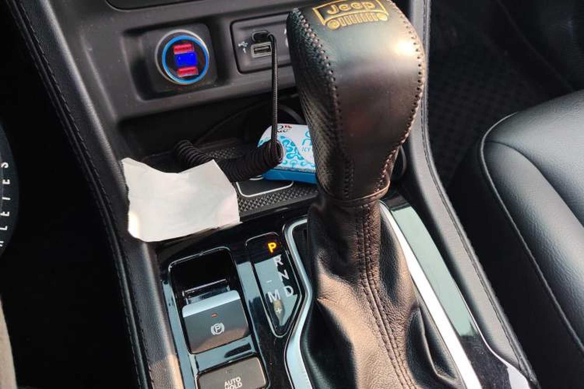 Used Jeep Grand Commander 2022 2.0T Two-Wheel Drive Luxury Version Gear Lever