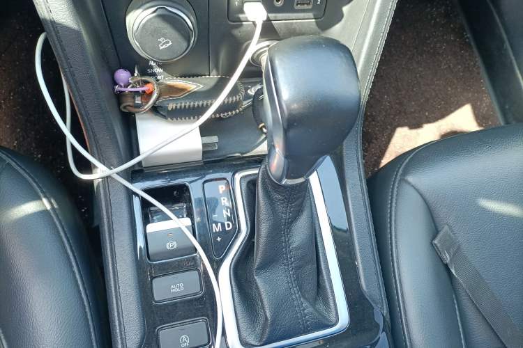 Used Jeep Grand Commander 2022 2.0T Four-Wheel Drive Luxury Edition Gear Lever