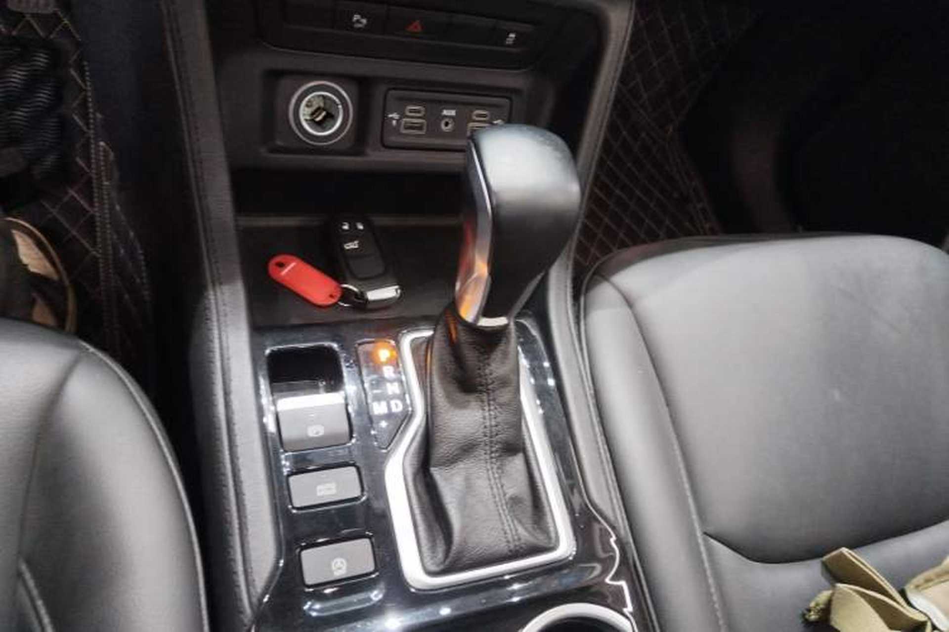 Used Jeep Grand Commander 2022 2.0T Two-Wheel Drive Luxury Version Gear Lever