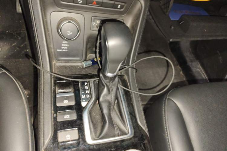 Used Jeep Grand Commander 2022 2.0T Four-Wheel Drive Luxury Edition Gear Lever