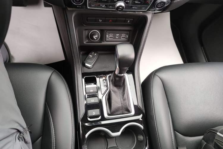 Used Jeep Grand Commander 2022 2.0T Two-Wheel Drive Luxury Version Gear Lever