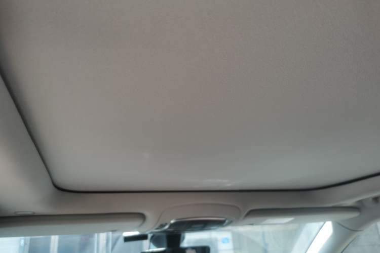 Used Jeep Grand Commander 2022 2.0T Two-Wheel Drive Elite Version Headliner
