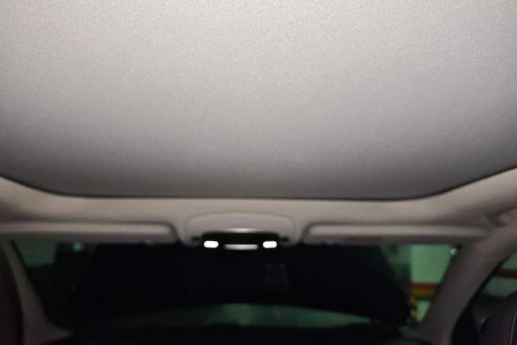 Used Jeep Grand Commander 2022 2.0T Four-Wheel Drive Luxury Edition Headliner