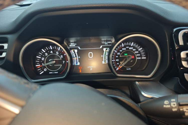 Used Jeep Grand Commander 2022 2.0T Two-Wheel Drive Luxury Version Instrument Cluster