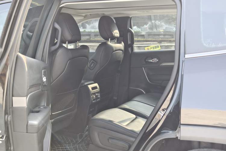 Used Jeep Grand Commander 2022 2.0T Two-Wheel Drive Elite Version Interior 2